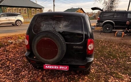 Chevrolet Niva I рестайлинг, 2004 год, 220 000 рублей, 4 фотография