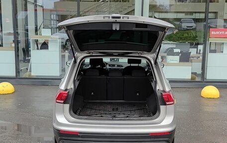 Volkswagen Tiguan II, 2018 год, 2 599 000 рублей, 10 фотография