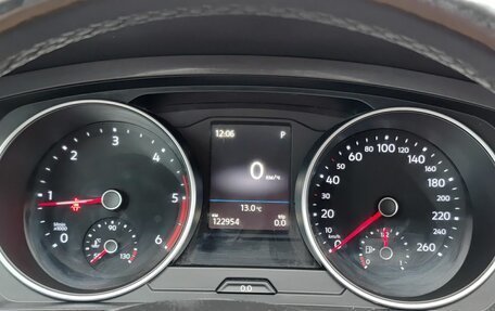 Volkswagen Tiguan II, 2018 год, 2 599 000 рублей, 13 фотография