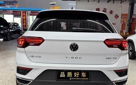 Volkswagen T-Roc I, 2022 год, 1 500 000 рублей, 5 фотография