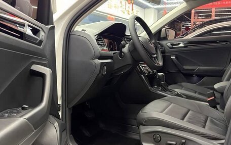 Volkswagen T-Roc I, 2022 год, 1 500 000 рублей, 9 фотография