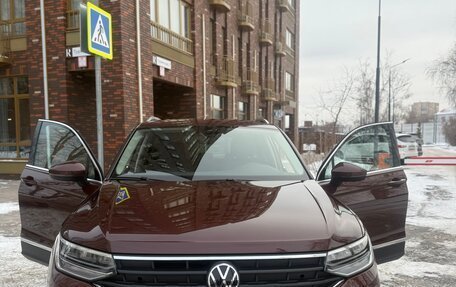 Volkswagen Tiguan II, 2021 год, 3 100 000 рублей, 2 фотография