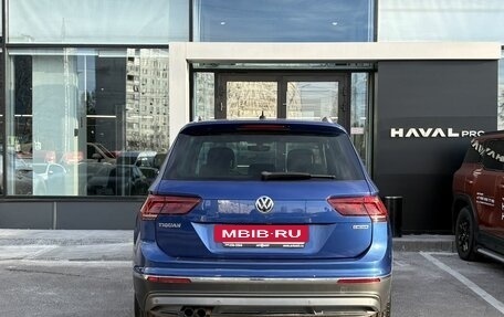 Volkswagen Tiguan II, 2018 год, 2 699 000 рублей, 6 фотография
