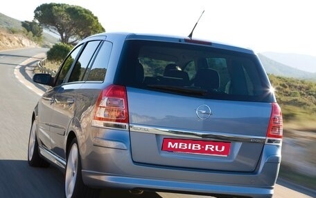 Opel Zafira B, 2012 год, 680 000 рублей, 4 фотография