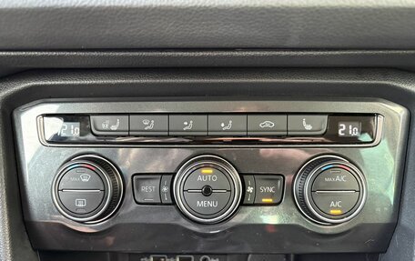Volkswagen Tiguan II, 2018 год, 2 699 000 рублей, 18 фотография