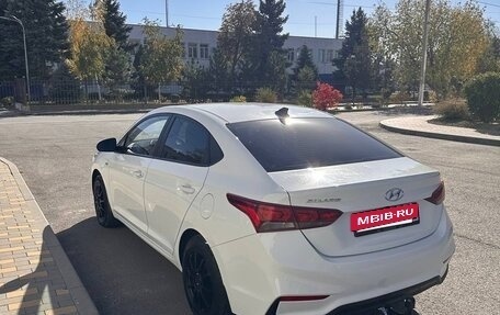 Hyundai Solaris II рестайлинг, 2018 год, 1 550 000 рублей, 6 фотография