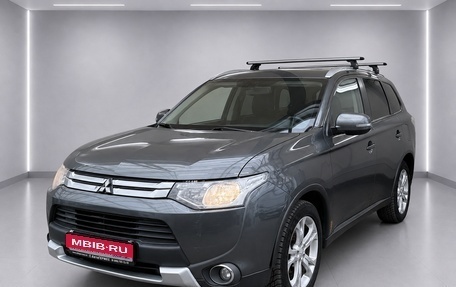 Mitsubishi Outlander III рестайлинг 3, 2014 год, 1 155 000 рублей, 1 фотография