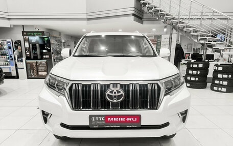 Toyota Land Cruiser Prado 150 рестайлинг, 2021 год, 4 800 000 рублей, 2 фотография
