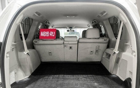 Toyota Land Cruiser Prado 150 рестайлинг, 2021 год, 4 800 000 рублей, 10 фотография