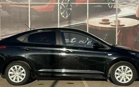 Hyundai Solaris II рестайлинг, 2021 год, 1 570 000 рублей, 8 фотография