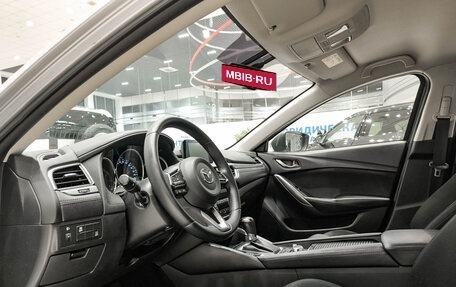 Mazda 6, 2018 год, 1 930 000 рублей, 16 фотография