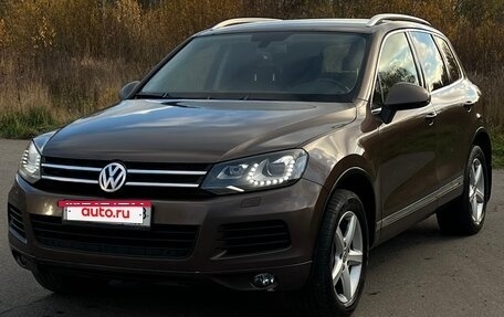 Volkswagen Touareg III, 2012 год, 1 390 000 рублей, 2 фотография