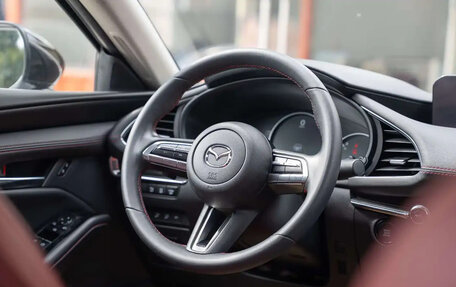 Mazda 3, 2022 год, 1 875 000 рублей, 9 фотография