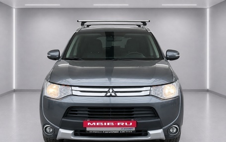 Mitsubishi Outlander III рестайлинг 3, 2014 год, 1 155 000 рублей, 2 фотография