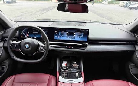 BMW 5 серия, 2023 год, 5 700 333 рублей, 9 фотография