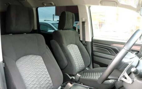 Mitsubishi Delica D:5 I, 2023 год, 3 230 000 рублей, 13 фотография