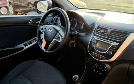 Hyundai Solaris II рестайлинг, 2012 год, 589 000 рублей, 16 фотография
