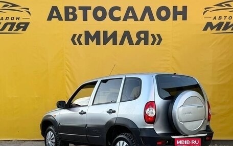 Chevrolet Niva I рестайлинг, 2010 год, 439 000 рублей, 3 фотография