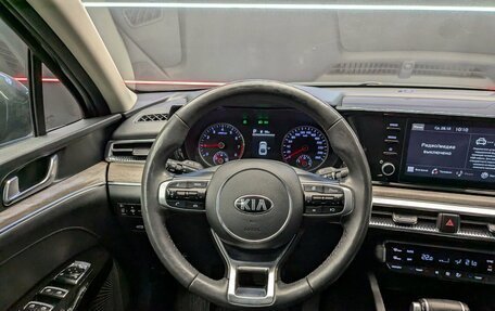 KIA K5, 2021 год, 2 650 000 рублей, 21 фотография