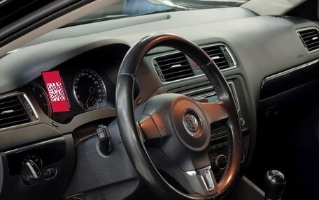 Volkswagen Jetta VII, 2013 год, 965 000 рублей, 13 фотография