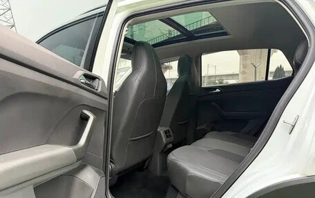 Volkswagen T-Cross I, 2022 год, 1 670 000 рублей, 7 фотография