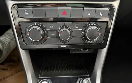 Volkswagen T-Cross I, 2022 год, 1 670 000 рублей, 12 фотография