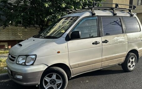 Toyota Town Ace III, 2001 год, 600 000 рублей, 4 фотография