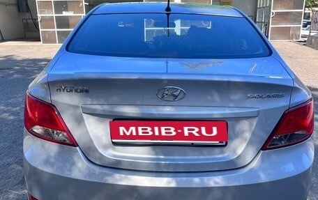 Hyundai Solaris II рестайлинг, 2015 год, 780 000 рублей, 3 фотография
