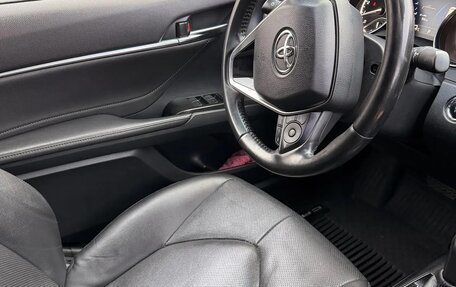 Toyota Camry, 2021 год, 2 950 000 рублей, 7 фотография