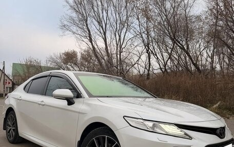 Toyota Camry, 2021 год, 2 950 000 рублей, 2 фотография