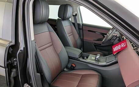 Land Rover Range Rover Evoque II, 2024 год, 6 500 000 рублей, 24 фотография