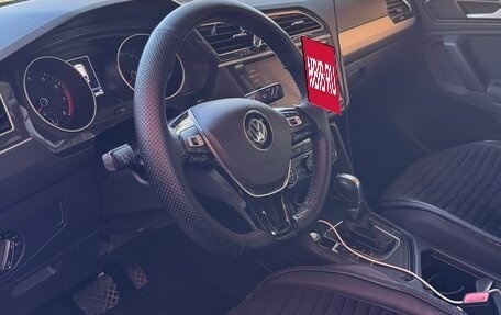 Volkswagen Tiguan II, 2017 год, 2 350 000 рублей, 4 фотография