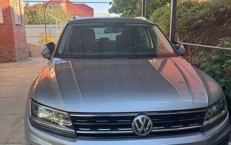 Volkswagen Tiguan II, 2017 год, 2 350 000 рублей, 3 фотография