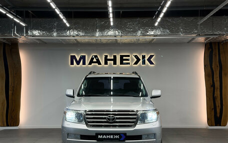 Toyota Land Cruiser 200, 2010 год, 3 200 000 рублей, 2 фотография