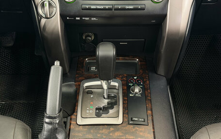 Toyota Land Cruiser 200, 2010 год, 3 200 000 рублей, 10 фотография