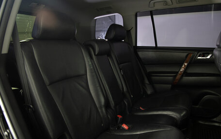 Toyota Highlander III, 2011 год, 1 749 000 рублей, 13 фотография