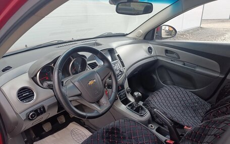 Chevrolet Cruze II, 2010 год, 529 000 рублей, 7 фотография