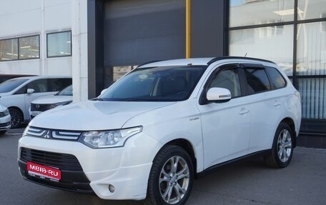 Mitsubishi Outlander III рестайлинг 3, 2013 год, 1 400 000 рублей, 1 фотография