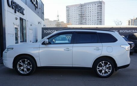 Mitsubishi Outlander III рестайлинг 3, 2013 год, 1 400 000 рублей, 8 фотография