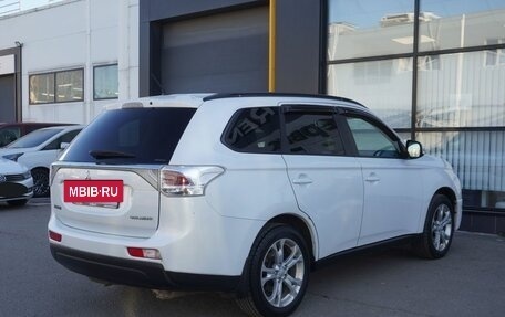Mitsubishi Outlander III рестайлинг 3, 2013 год, 1 400 000 рублей, 5 фотография
