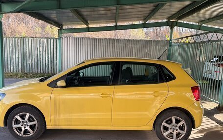 Volkswagen Polo VI (EU Market), 2010 год, 450 000 рублей, 1 фотография