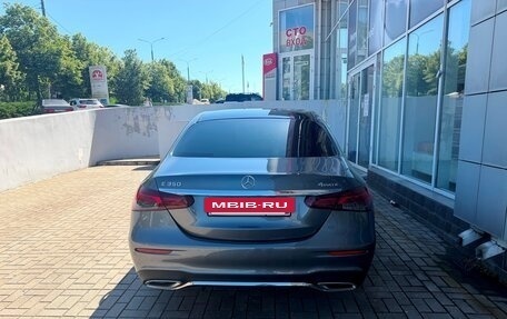 Mercedes-Benz E-Класс, 2021 год, 5 750 000 рублей, 3 фотография