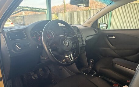 Volkswagen Polo VI (EU Market), 2010 год, 450 000 рублей, 13 фотография