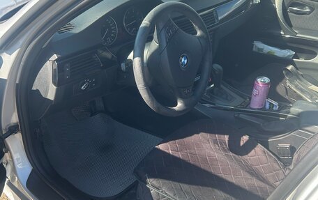 BMW 3 серия, 2005 год, 880 000 рублей, 13 фотография