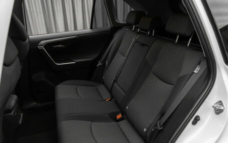 Toyota RAV4, 2019 год, 2 790 000 рублей, 14 фотография