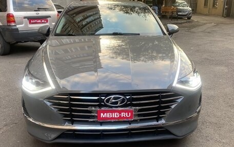 Hyundai Sonata VIII, 2021 год, 1 700 000 рублей, 1 фотография