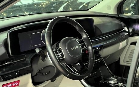 KIA Carnival, 2022 год, 4 700 000 рублей, 10 фотография