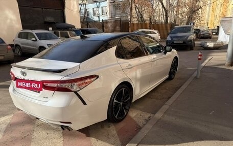 Toyota Camry, 2019 год, 2 050 000 рублей, 2 фотография