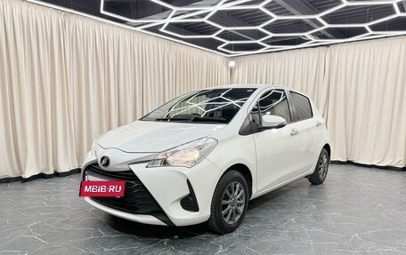 Toyota Vitz, 2018 год, 1 049 000 рублей, 2 фотография