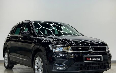 Volkswagen Tiguan II, 2018 год, 2 440 000 рублей, 3 фотография